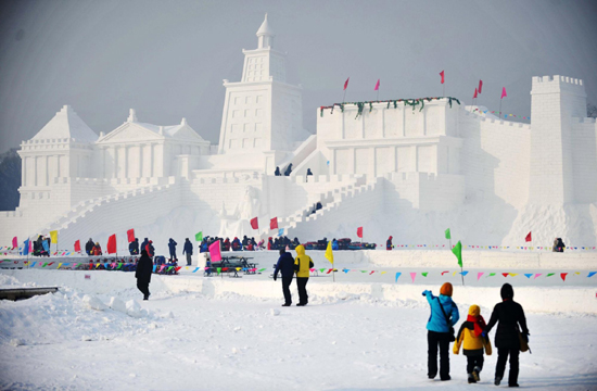 Winter tourism hot in 'ice city'