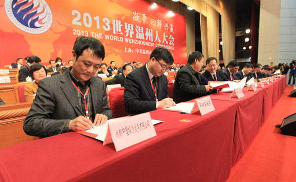 Businessmen heading back home to Wenzhou