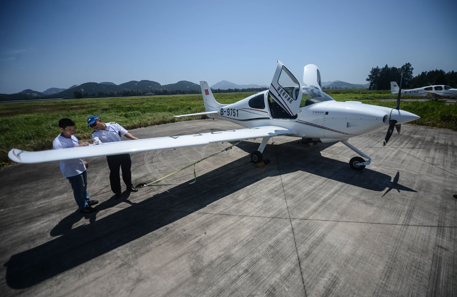 Zhejiang has first school for private pilots