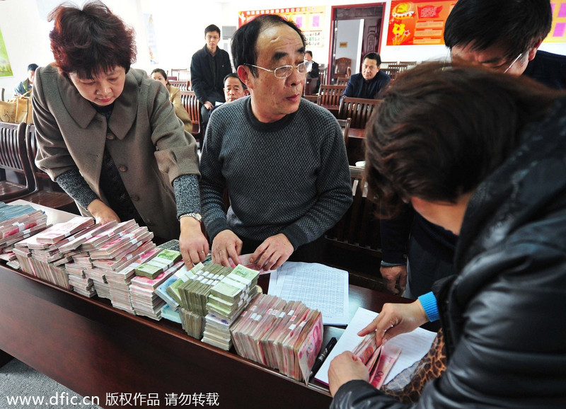 Villagers get 116 million yuan bonus