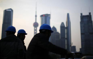China's service sector grows at slower pace: HSBC