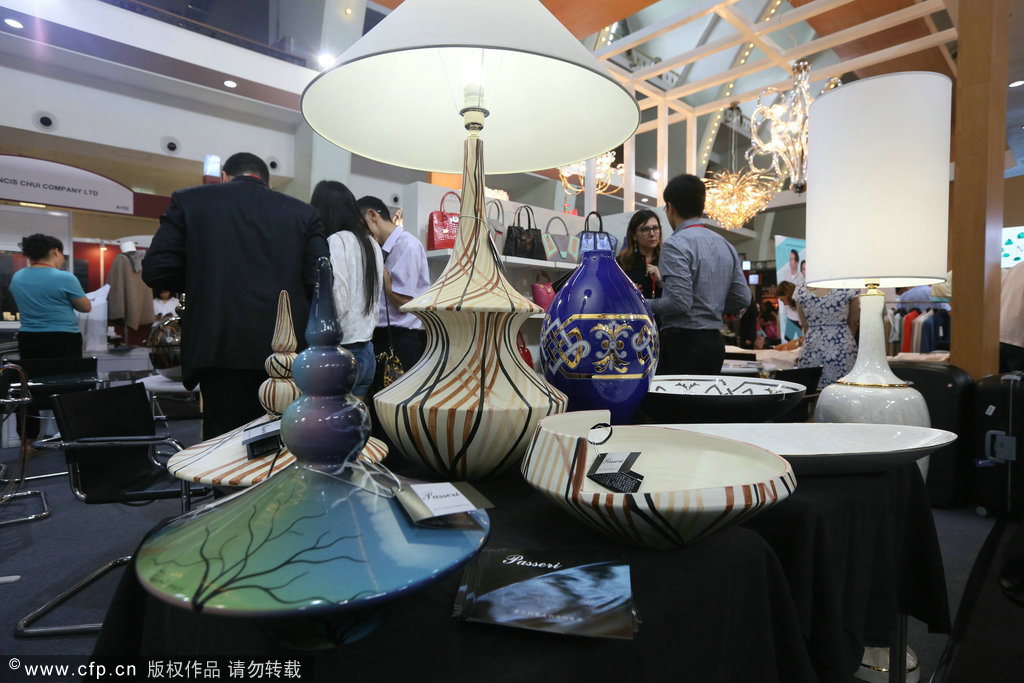 High-end brands dazzle at Beijing luxury fair