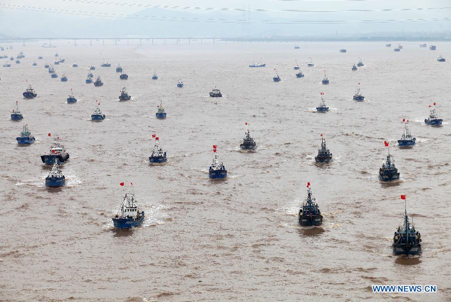 Fishing boats start operation in E. China's Zhejiang