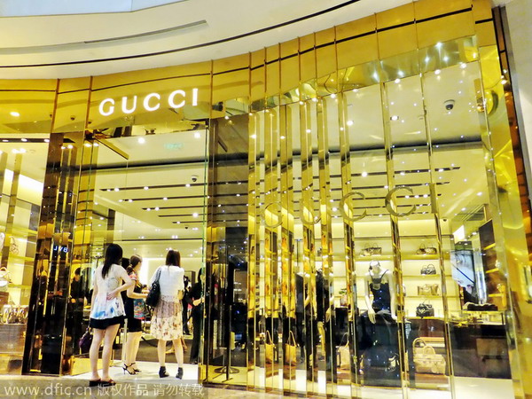 Top 10 items on shopping list of Chinese in 2015