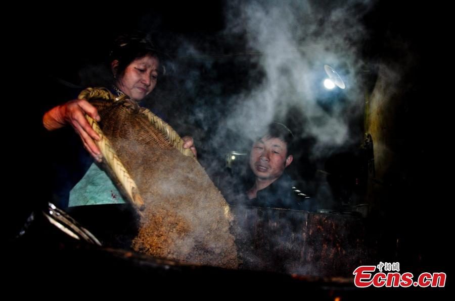 Camellia oil makes a comeback in Hunan