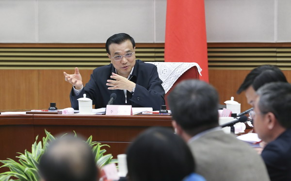 Li promises action to help growth level