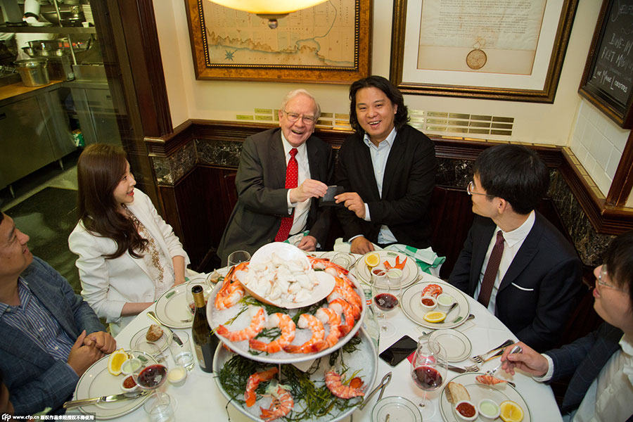 A million dollar lunch with billionaire Warren Buffett