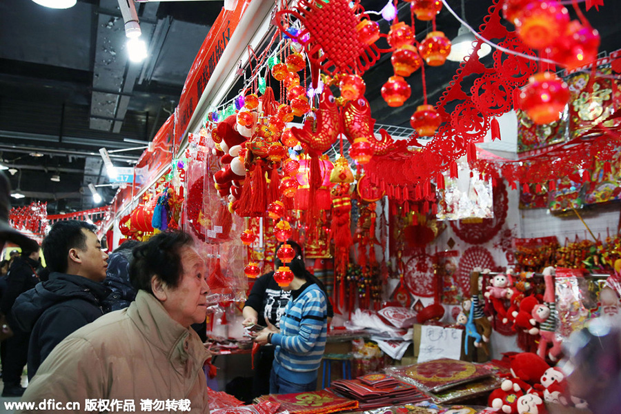 Spring Festival goods sales soar in Beijing