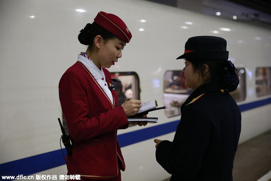 Railway attendant spends her fifth Spring Festival on train