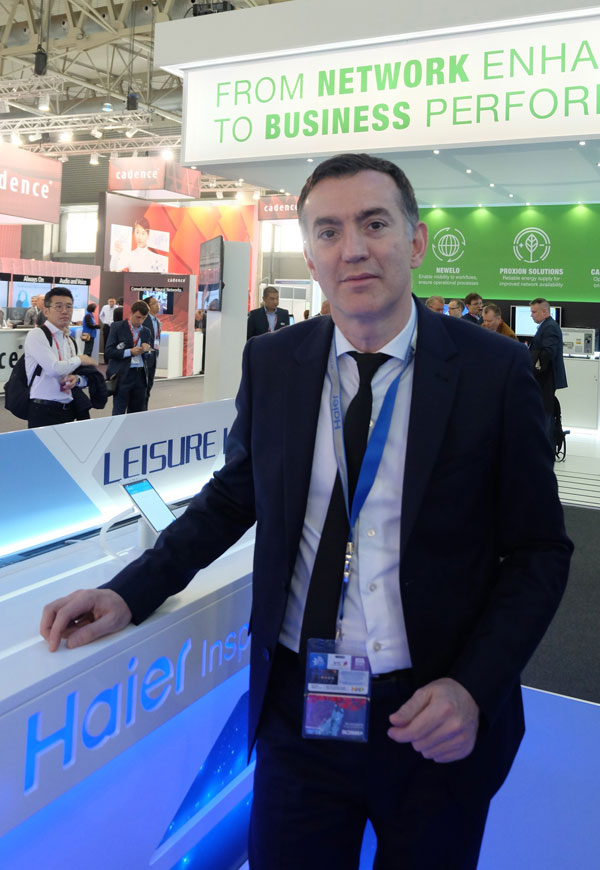 Haier showcases smart watch at Barcelona Congress