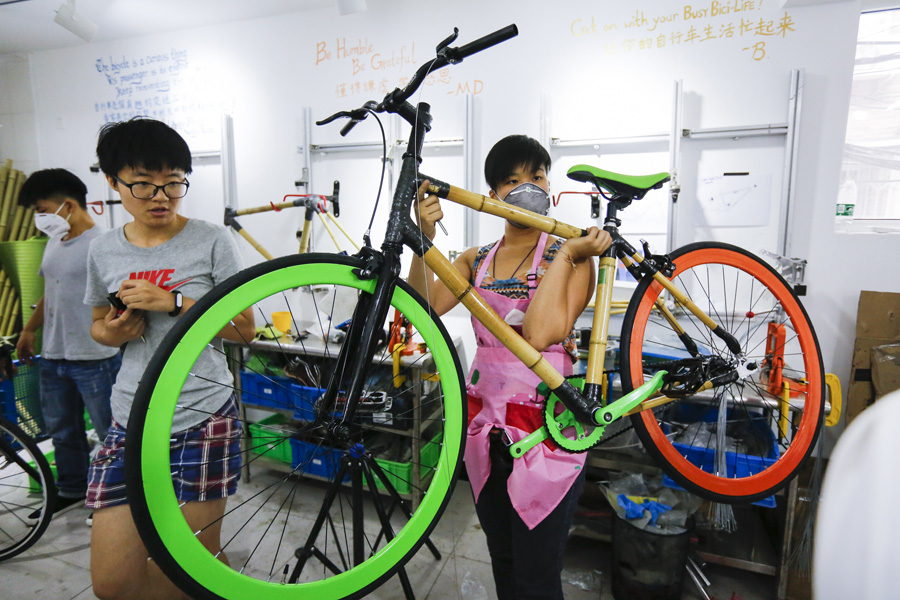 Offbeat entrepreneurs in Beijing's hutong
