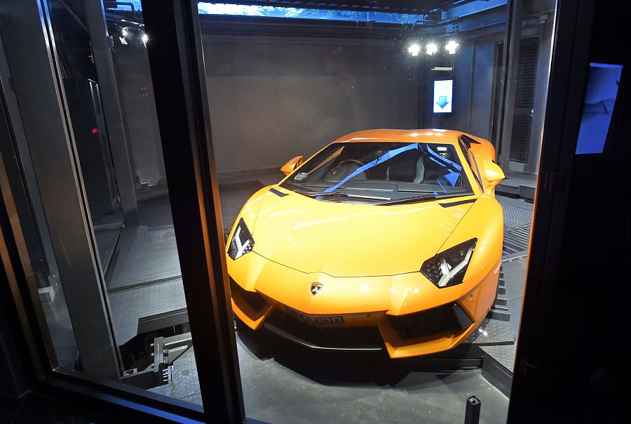 Singapore dealership sells luxury cars in 15-floor vending machine