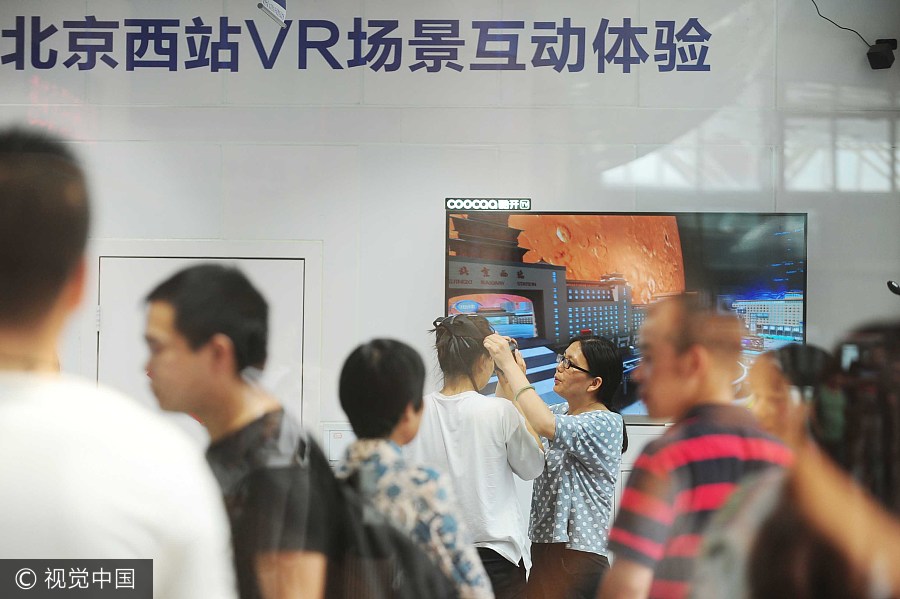 Passengers 'leave' railway station with VR technology