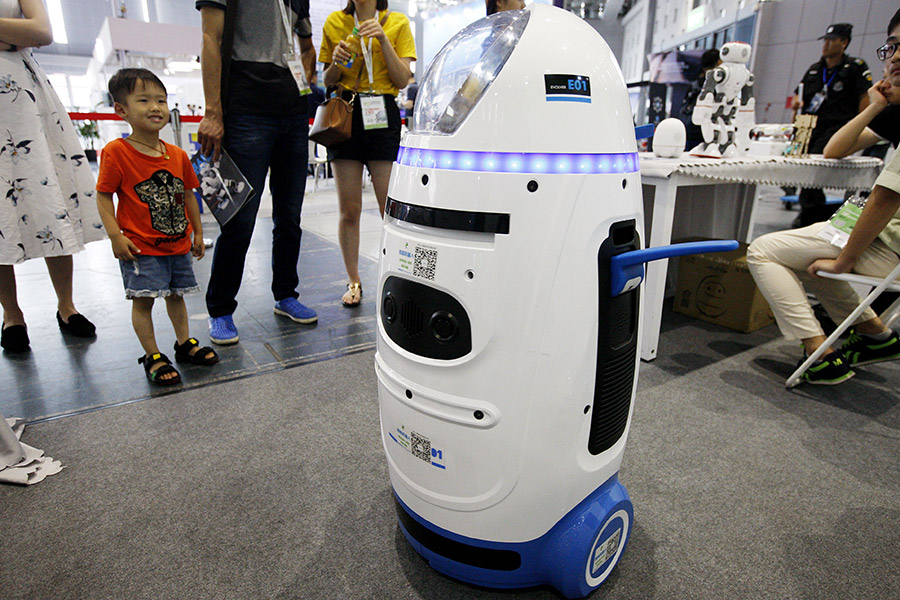 China's largest robot expo amazes in Shanghai