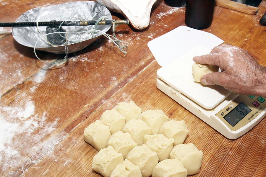 Hot cakes: Big demand for 72-year-old's hand-made mooncakes