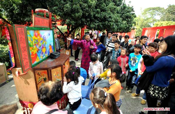 Intangible cultural heritages show at temple fair