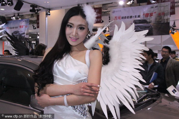 Angel-dress models at Shandong auto show