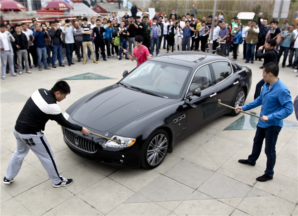 Maserati Quattroporte wreck over parts quality claim