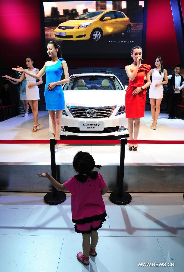 Auto show opens with much fanfare in Xi'an
