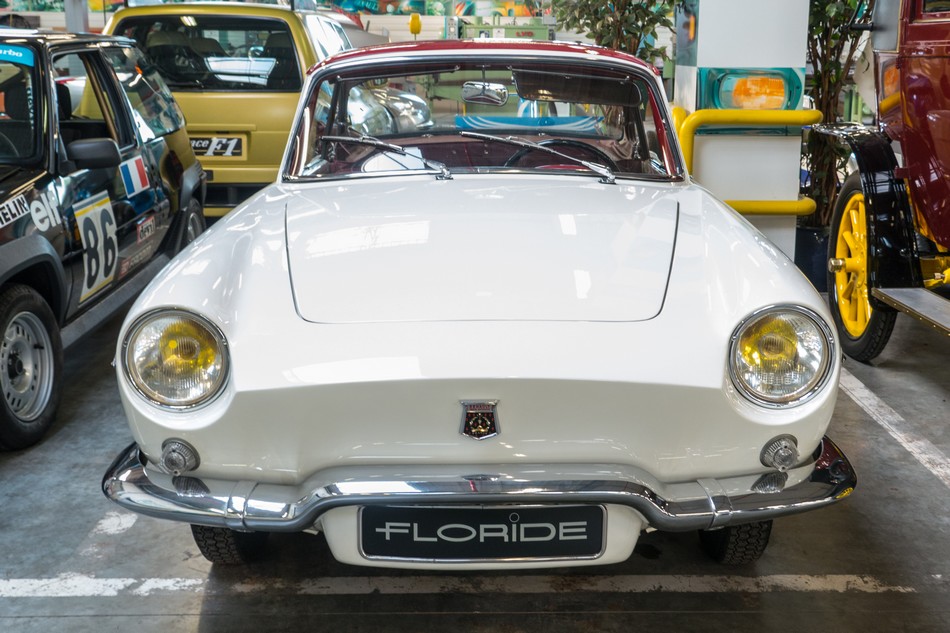 Renault classic cars in Paris workshop