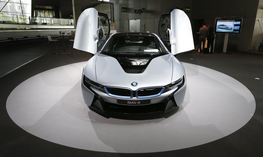 New BMW i8 plug-in hybrid sports car delivered