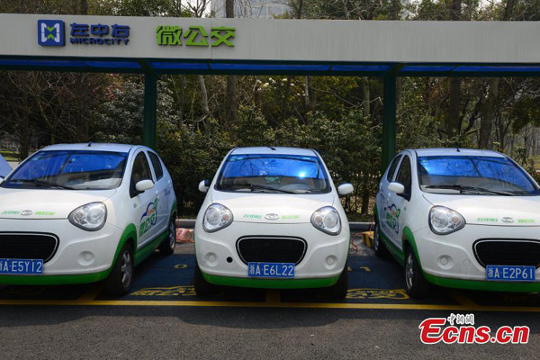 Hangzhou promotes 'mini bus' rental service