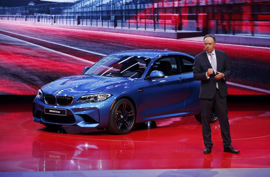 Execs introduce new models at Detroit Auto Show