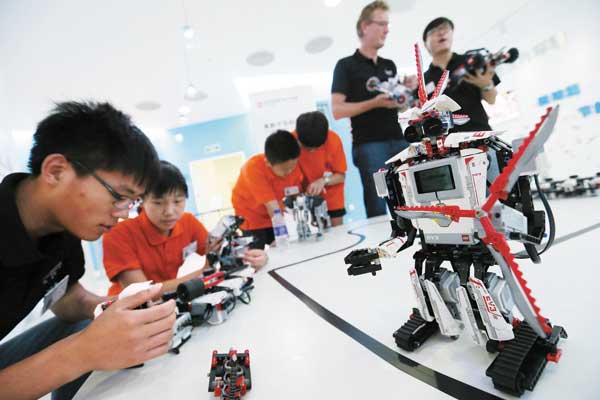 Robot classes set students up for future