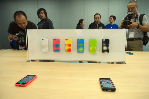 Sending signal Apple slows iPhone 5C's