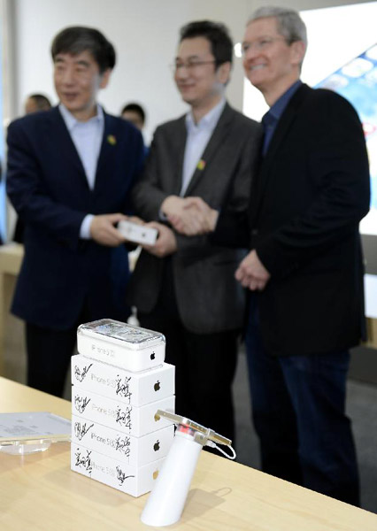 First official iPhone 5S sold in China