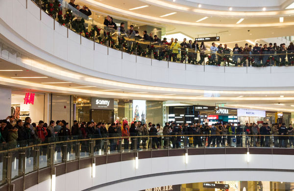 New Apple Store opens in Central China