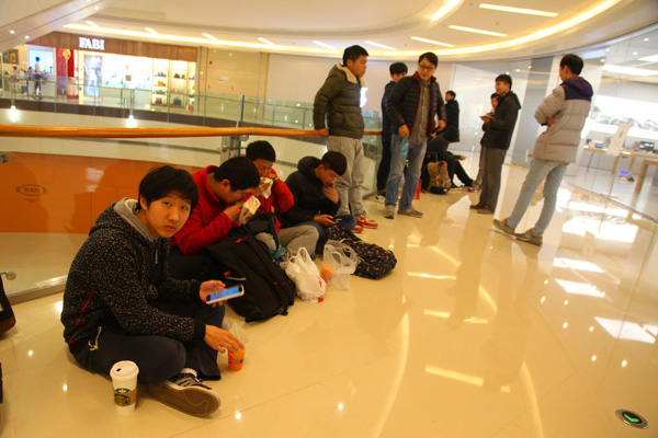 New Apple Store opens in Central China