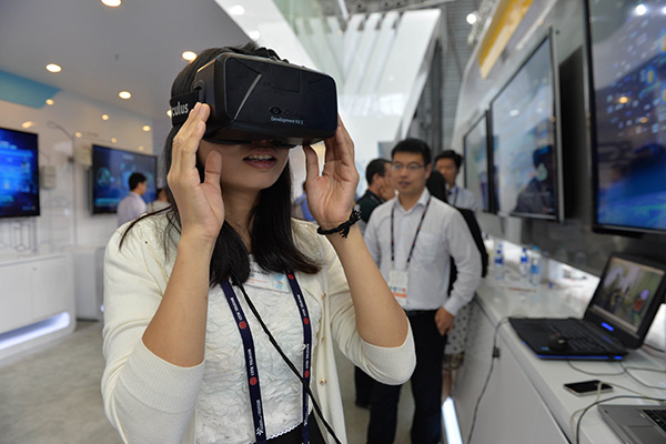 Many see big picture for virtual reality