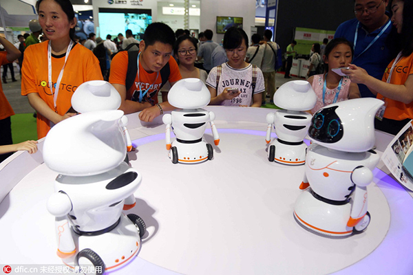 China sees fast development in robot industry