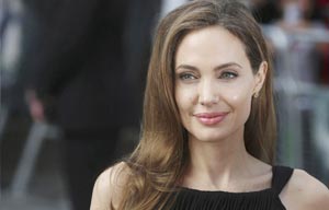 Angelina Jolie attends UN news conference in Syria