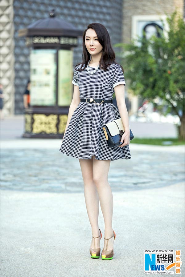 Elegant Chen Shu in fashionable high heels