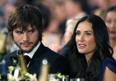 Actors Ashton Kutcher, Demi Moore finalize divorce