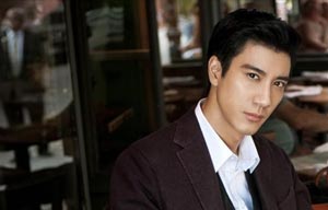 Leehom Wang's poses for L'Officiel