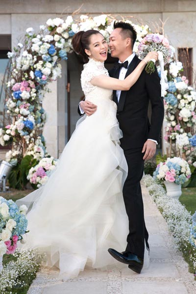 Wedding photos of Taiwan actress Vivian Hsu