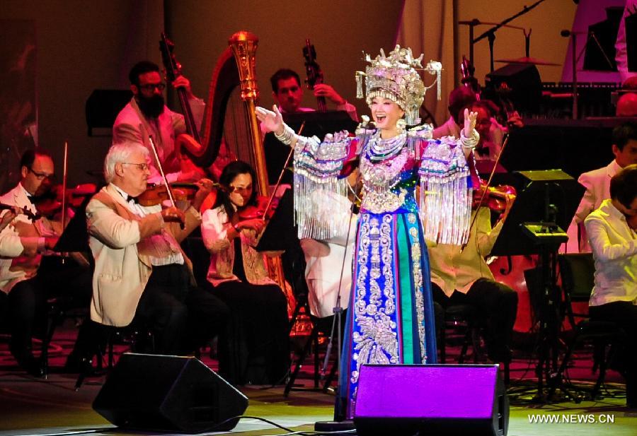 Song Zuying, Leehom Wang perform at Hollywood Bowl