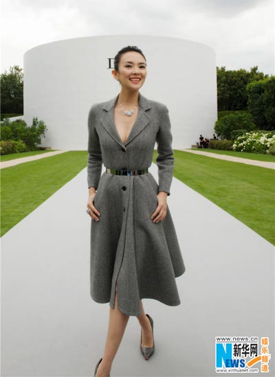 Graceful Zhang Ziyi attends Dior show