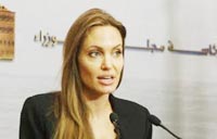 Angelina Jolie to visit Nauru's asylum seeker center