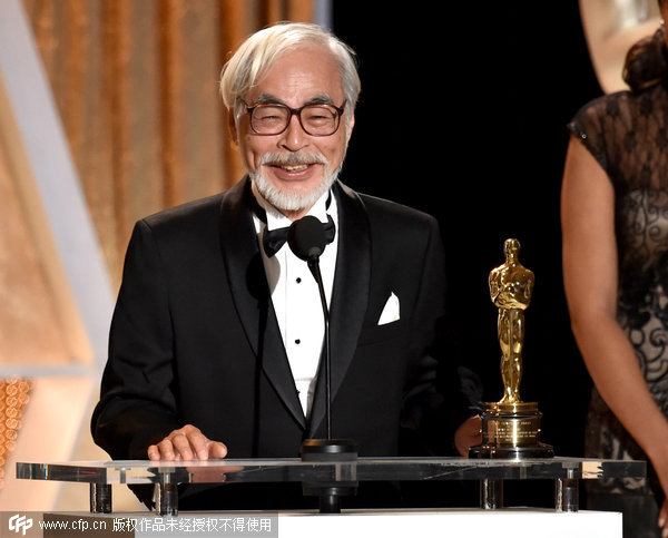 Hayao Miyazaki makes rare Hollywood appearance to accept award