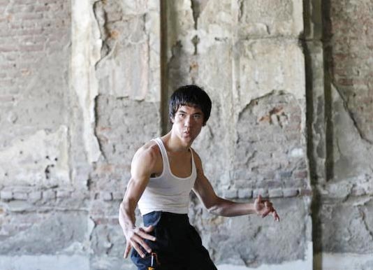 Afghanistan's Bruce Lee 'reincarnation' becomes Web hit