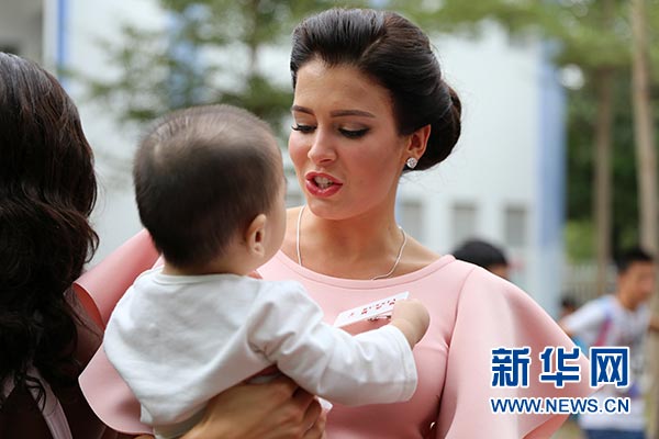 Miss World contestants visit welfare center in Hainan