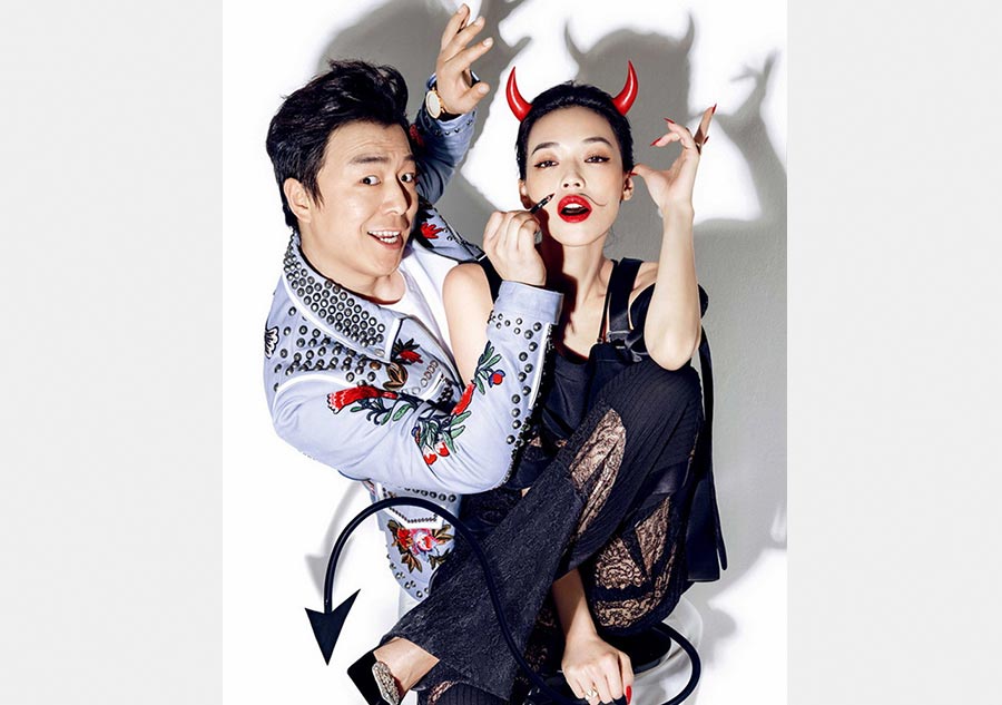 Hsu Chi and Huang Bo pose for <EM>Cosmopolitan</EM>