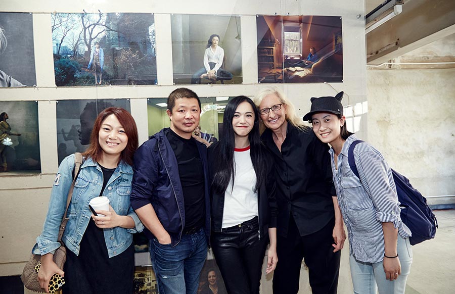 Yao Chen reunites with iconic photographer in HK