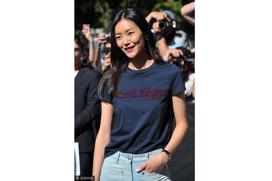 Chinese celebrities spotted in Paris Chanel show