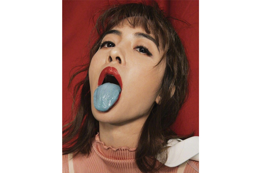 Singer Jolin Tsai covers fashion magazine