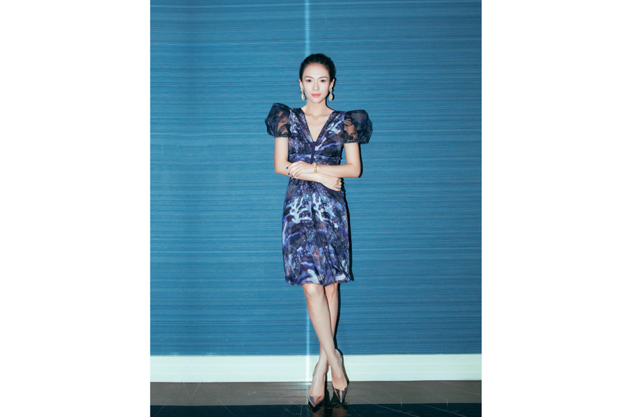 Fashion queen Zhang Ziyi releases fashion photos